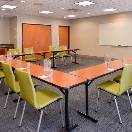 Holiday Inn Express Mineral Wells By Ihg Parkersburg Exteriér fotografie