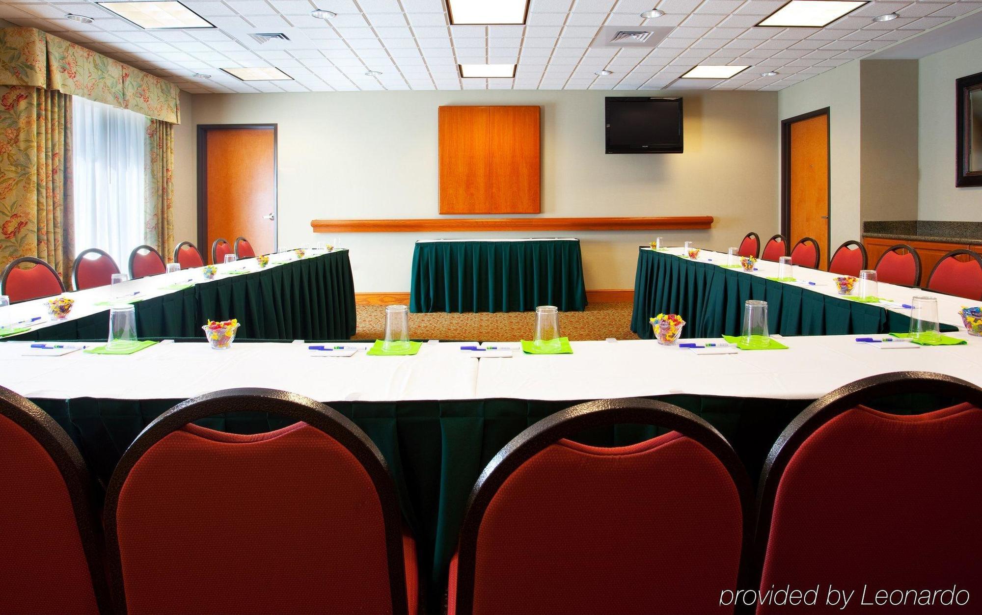 Holiday Inn Express Mineral Wells By Ihg Parkersburg Exteriér fotografie