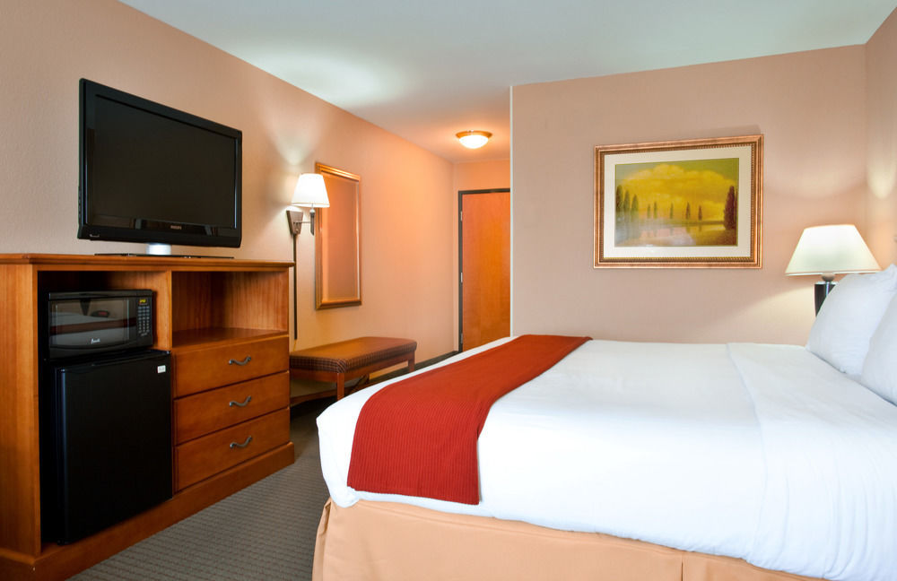 Holiday Inn Express Mineral Wells By Ihg Parkersburg Exteriér fotografie
