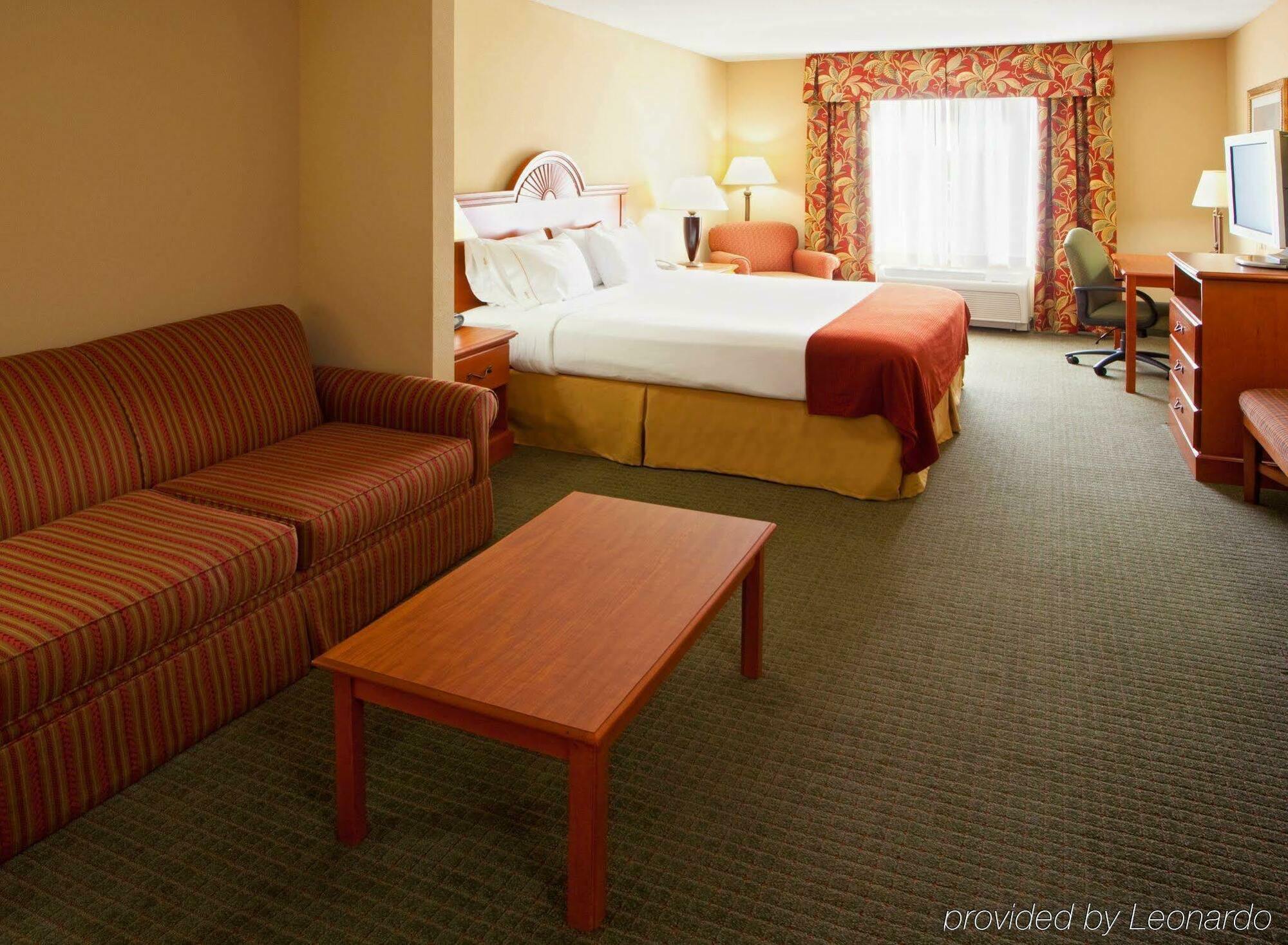 Holiday Inn Express Mineral Wells By Ihg Parkersburg Exteriér fotografie