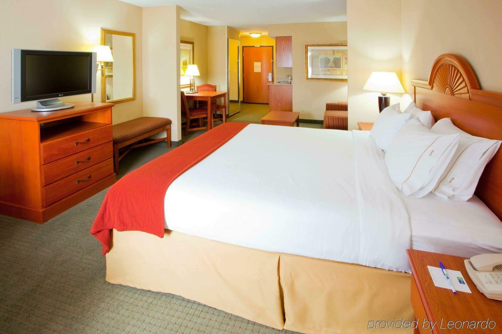 Holiday Inn Express Mineral Wells By Ihg Parkersburg Exteriér fotografie