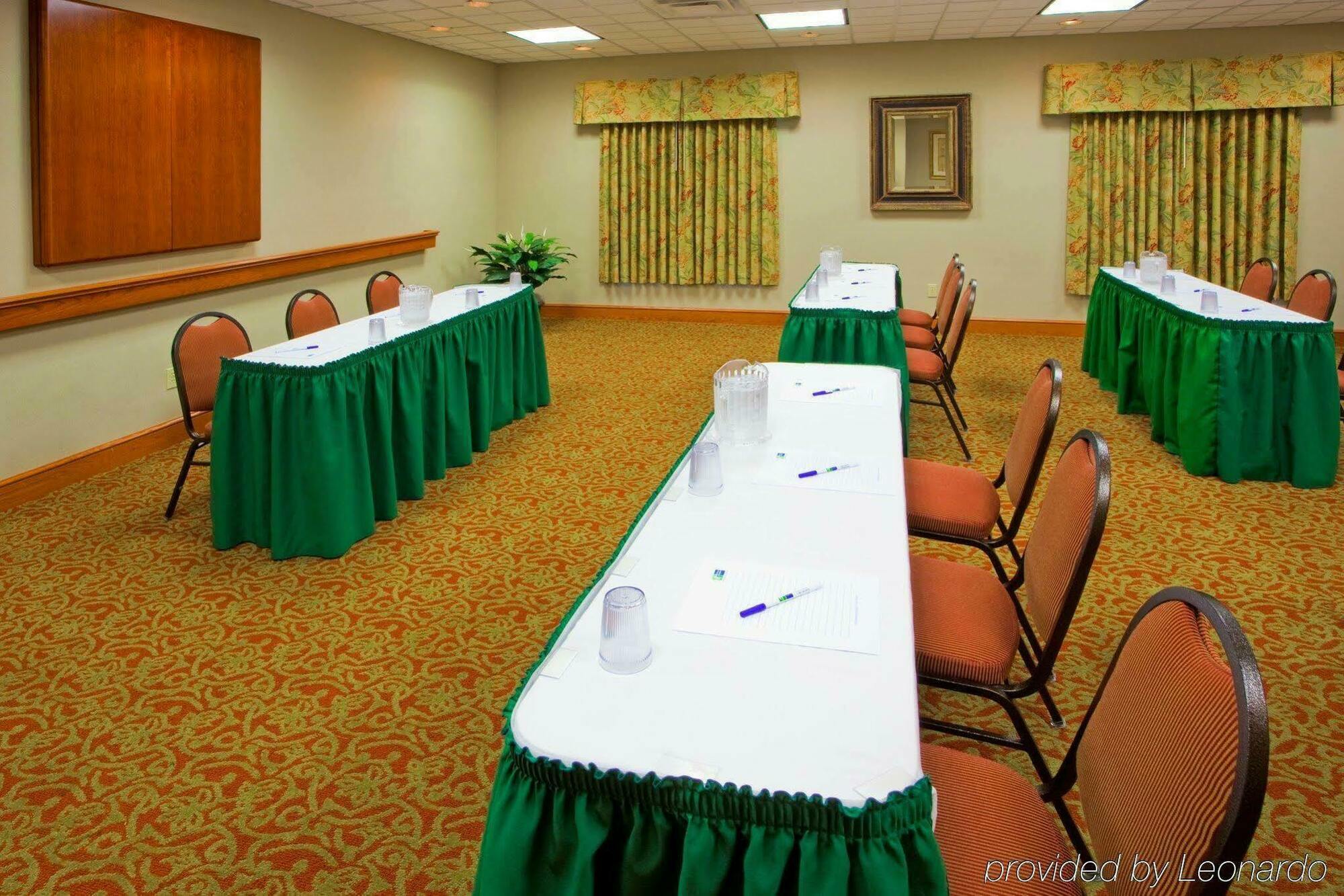 Holiday Inn Express Mineral Wells By Ihg Parkersburg Exteriér fotografie